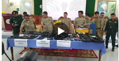 ស្នងការនគរបាលខេត្តព្រះសីហនុ ធ្វើសន្និសីទសារព័ត៌មានស្តីពីការប្រើប្រាស់ ជួញដូរអាវុធខុសច្បាប់ ព្រមទាំងវិធានការទប់ស្កាត់ និងបង្ក្រាបបទល្មើស