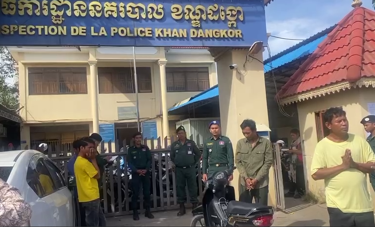 លួចម៉ូតូមួយគ្រឿងពីភ្នំពេញបានសម្រេច ទៅជាប់អន្ទាក់សមត្ថកិច្ចនៅឯខេត្តស្វាយរៀង….